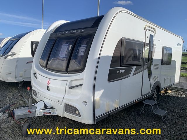 2013 Coachman VIP 560/4, Fixed Bed, End Washroom